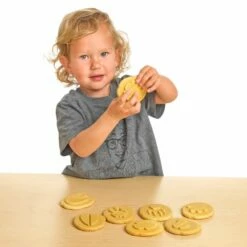 Let's Investigate - Safari Footprints Set Of 8 -Kids Toys Sales 2024 S947828 2